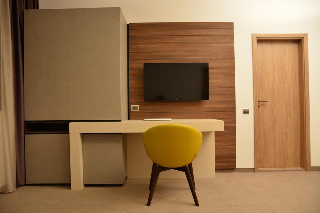Hotel Lux Divina Brașov Zimmer foto