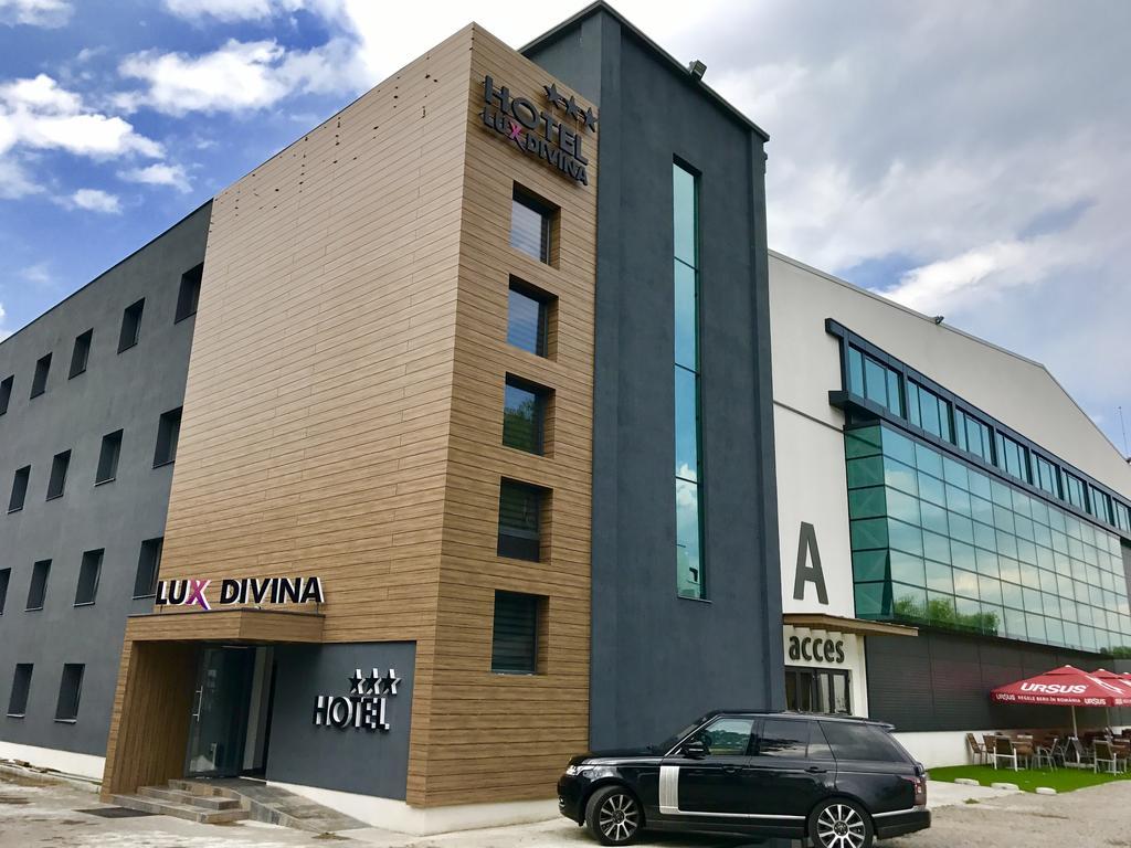 Hotel Lux Divina Brașov Exterior foto